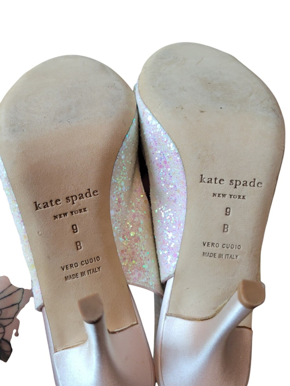 Kate Spade New York Charm Peep Toe White Glitter Sling Back Pumps Heels - Picture 9 of 9